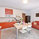 Villaggio Dei Fiori 아파트 카오를레