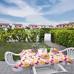 아파트 Villaggio Dei Fiori