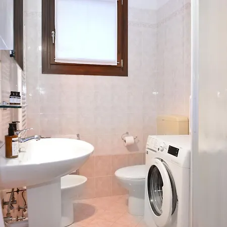 Villaggio Dei Fiori 아파트