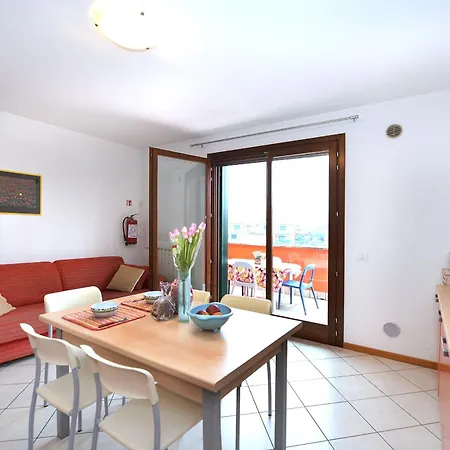 Villaggio Dei Fiori 아파트