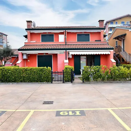 Villaggio Dei Fiori アパート