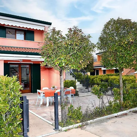 Villaggio Dei Fiori アパート *